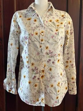 Contemporaine Button-up Women’s Floral Cotton Blouse - Size Medium